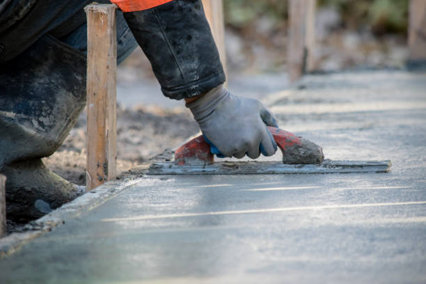 Best Concrete Driveway Installation  in Forest View, IL